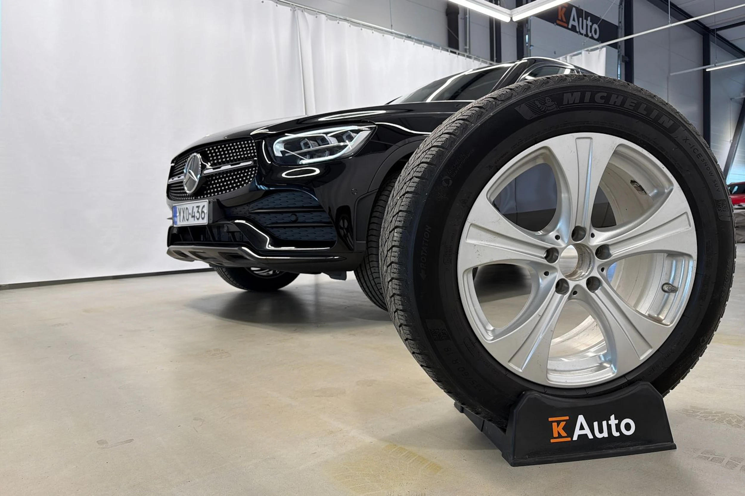 Musta Mercedes-Benz GLC 2020 kuva 47.