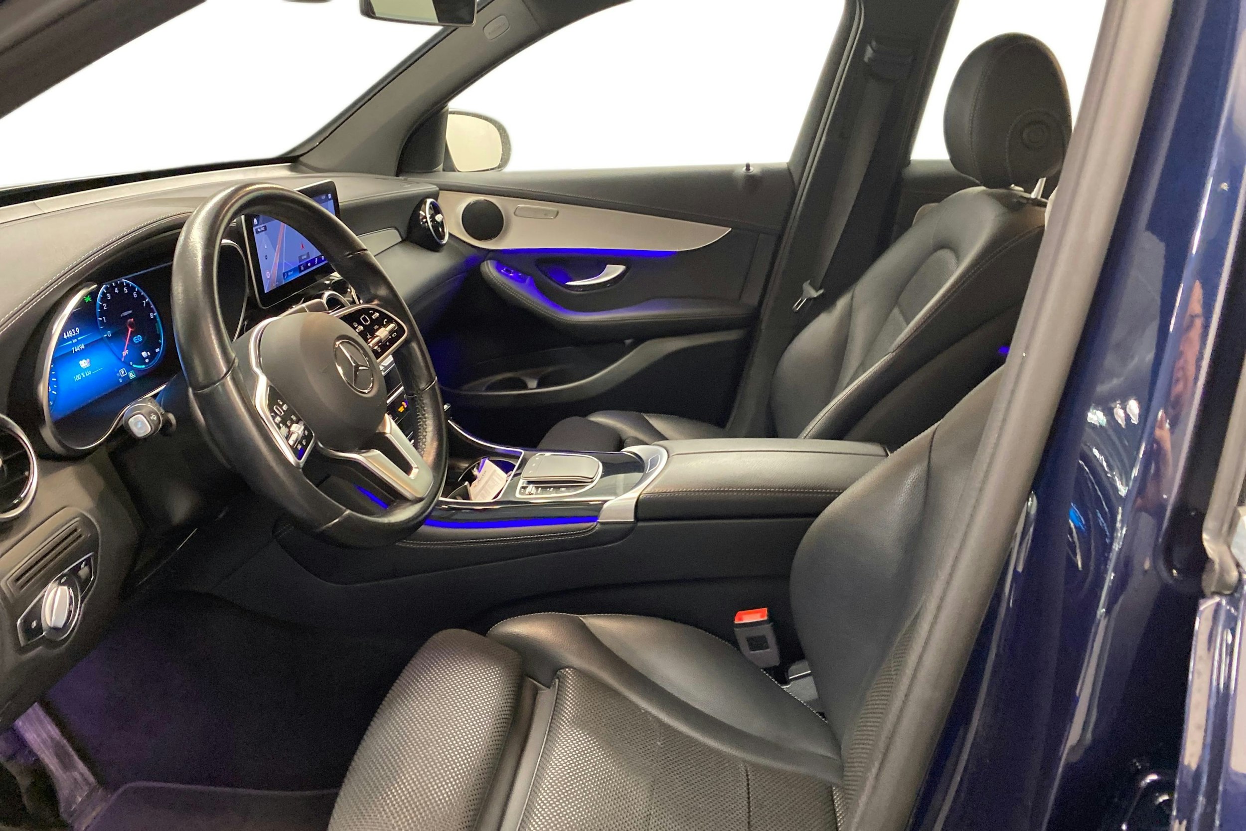 Sininen Mercedes-Benz GLC 2020 kuva 7.