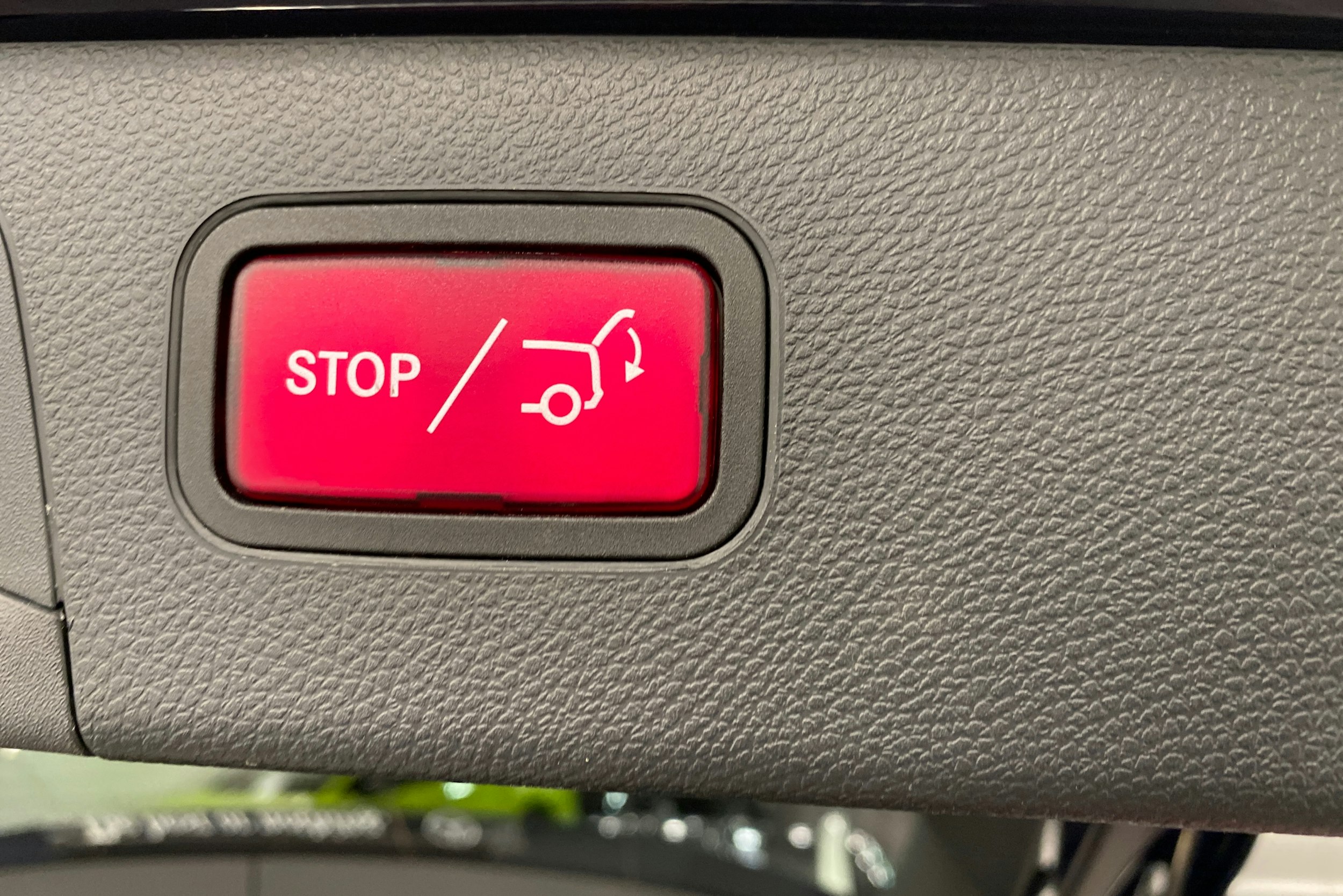 Sininen Mercedes-Benz GLC 2020 kuva 18.