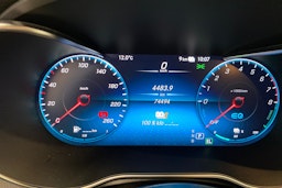 Sininen Mercedes-Benz GLC 2020 kuva 24.