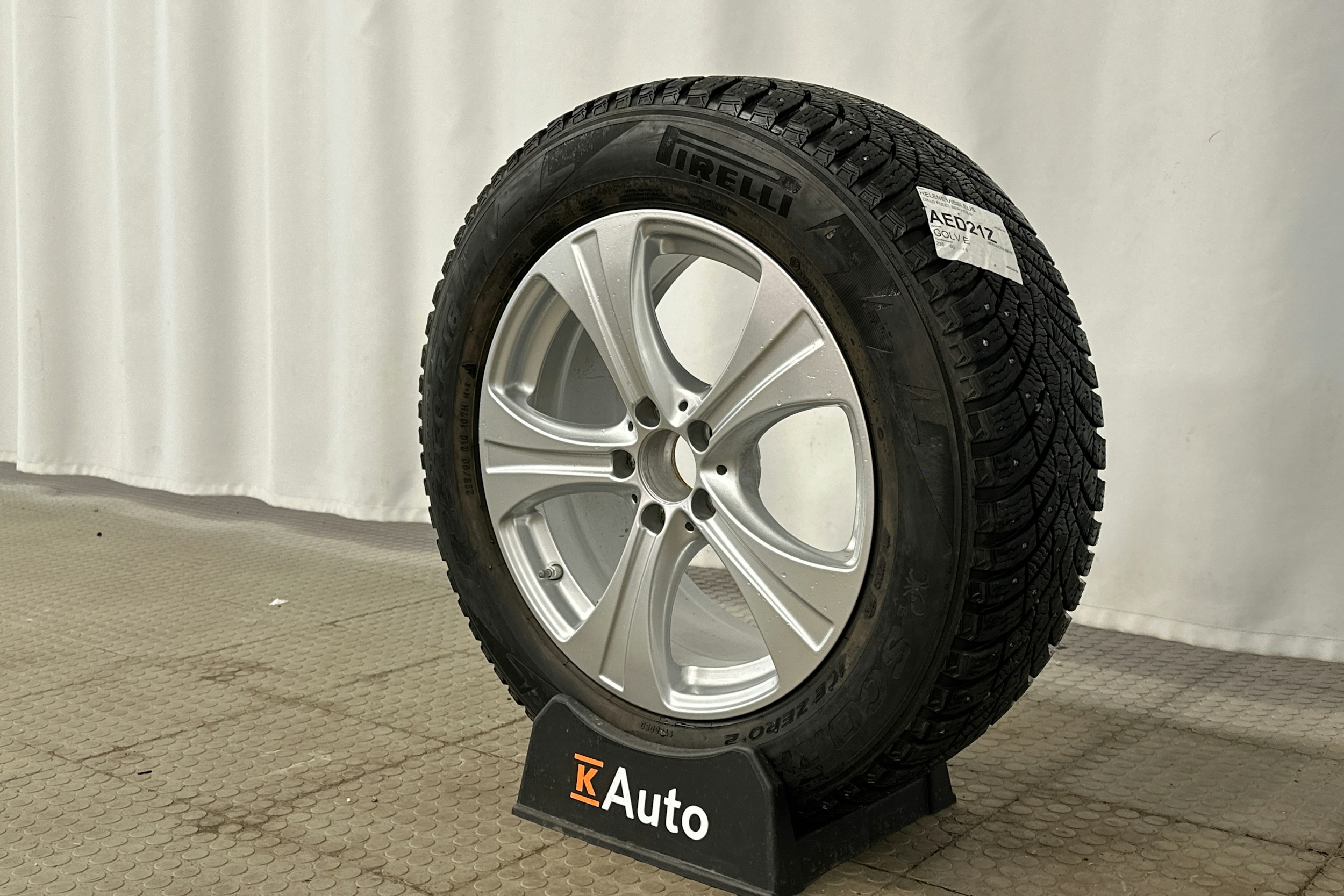 valkoinen Mercedes-Benz GLC 2021 kuva 13.