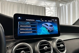 valkoinen Mercedes-Benz GLC 2021 kuva 19.