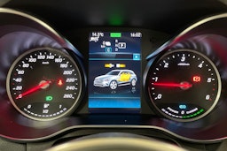 Musta Mercedes-Benz GLC 2021 kuva 15.