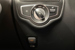 Musta Mercedes-Benz GLC 2021 kuva 19.