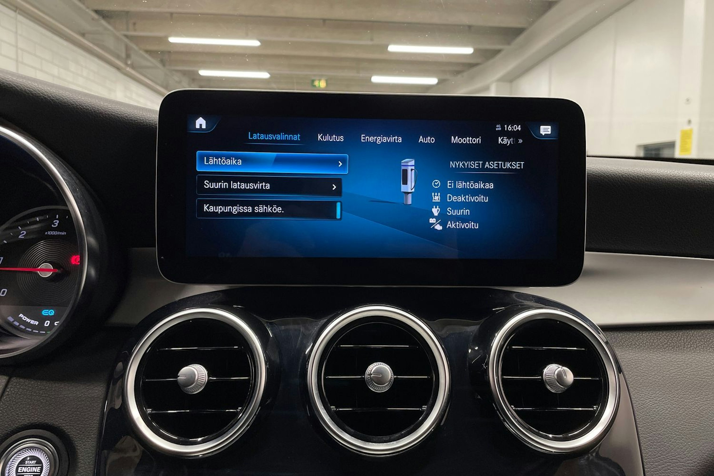 Musta Mercedes-Benz GLC 2021 kuva 25.