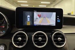 Musta Mercedes-Benz GLC 2021 kuva 27.