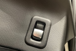 Musta Mercedes-Benz GLC 2021 kuva 28.