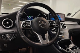 Musta Mercedes-Benz GLC 2021 kuva 31.
