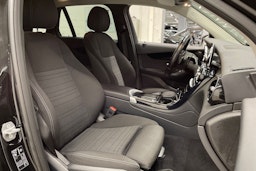 Musta Mercedes-Benz GLC 2021 kuva 32.