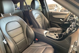 harmaa Mercedes-Benz GLC 2021 kuva 16.