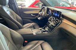 harmaa Mercedes-Benz GLC 2021 kuva 17.