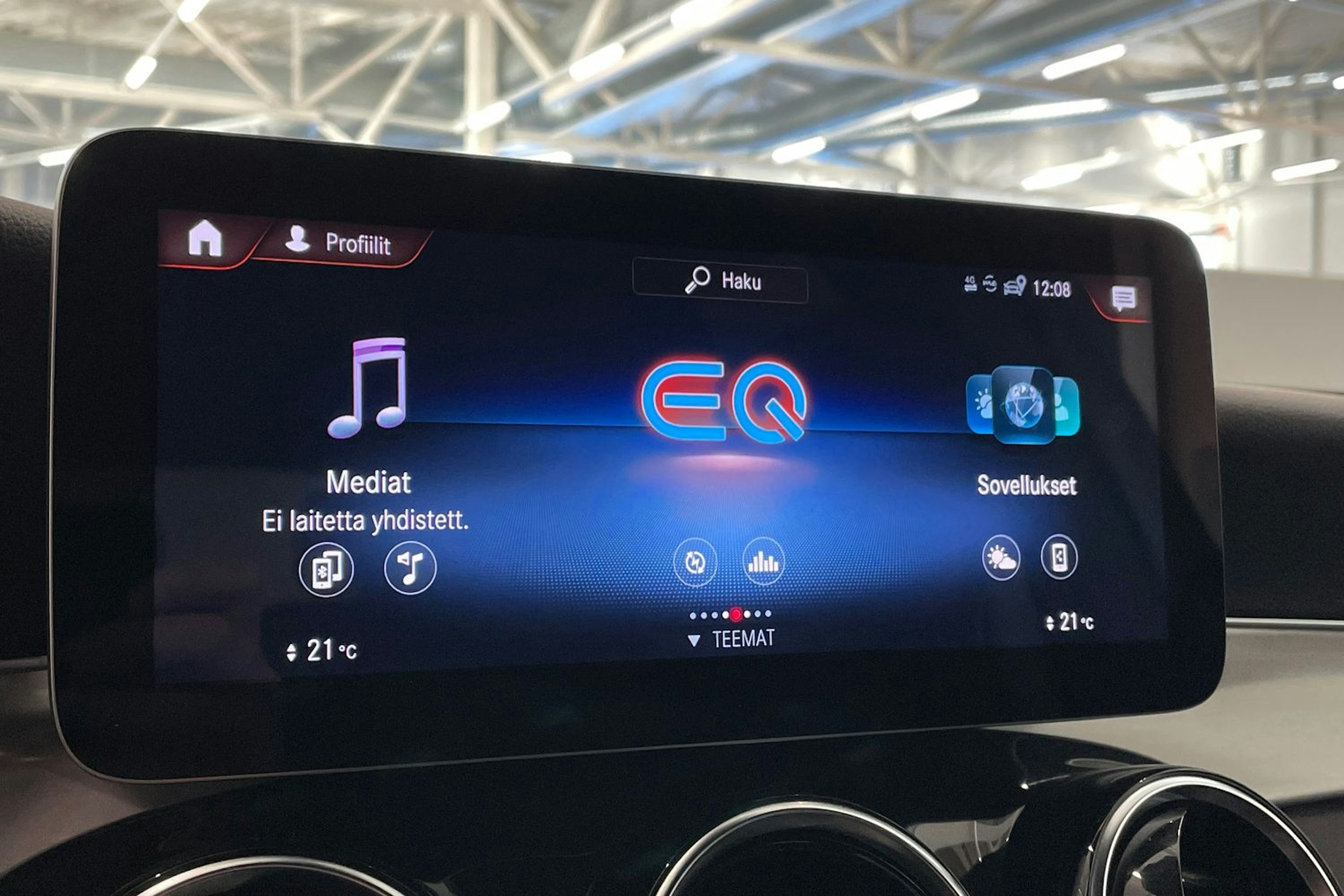 harmaa Mercedes-Benz GLC 2021 kuva 25.