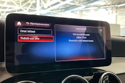 harmaa Mercedes-Benz GLC 2021 kuva 27.