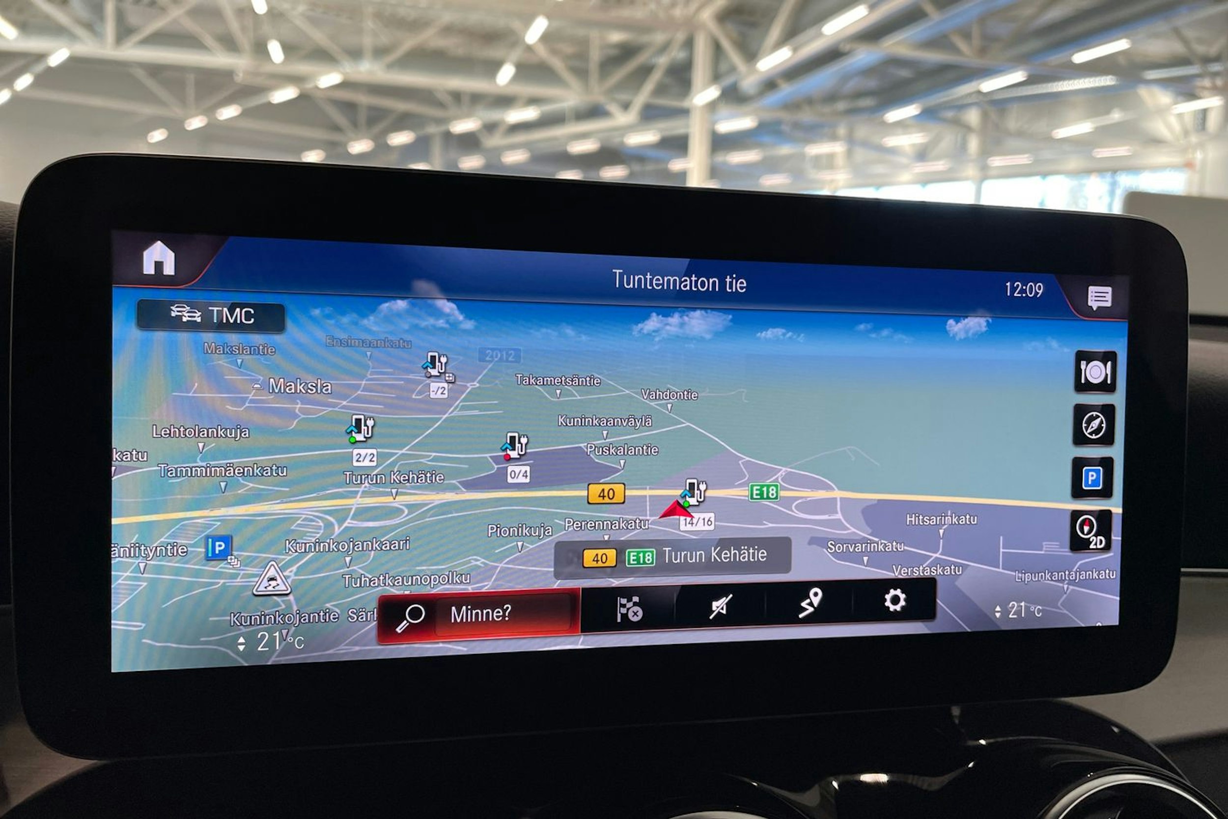 harmaa Mercedes-Benz GLC 2021 kuva 28.