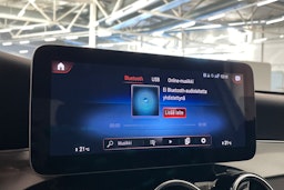 harmaa Mercedes-Benz GLC 2021 kuva 30.