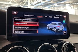 harmaa Mercedes-Benz GLC 2021 kuva 33.