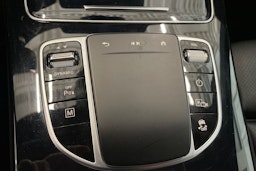 harmaa Mercedes-Benz GLC 2021 kuva 35.