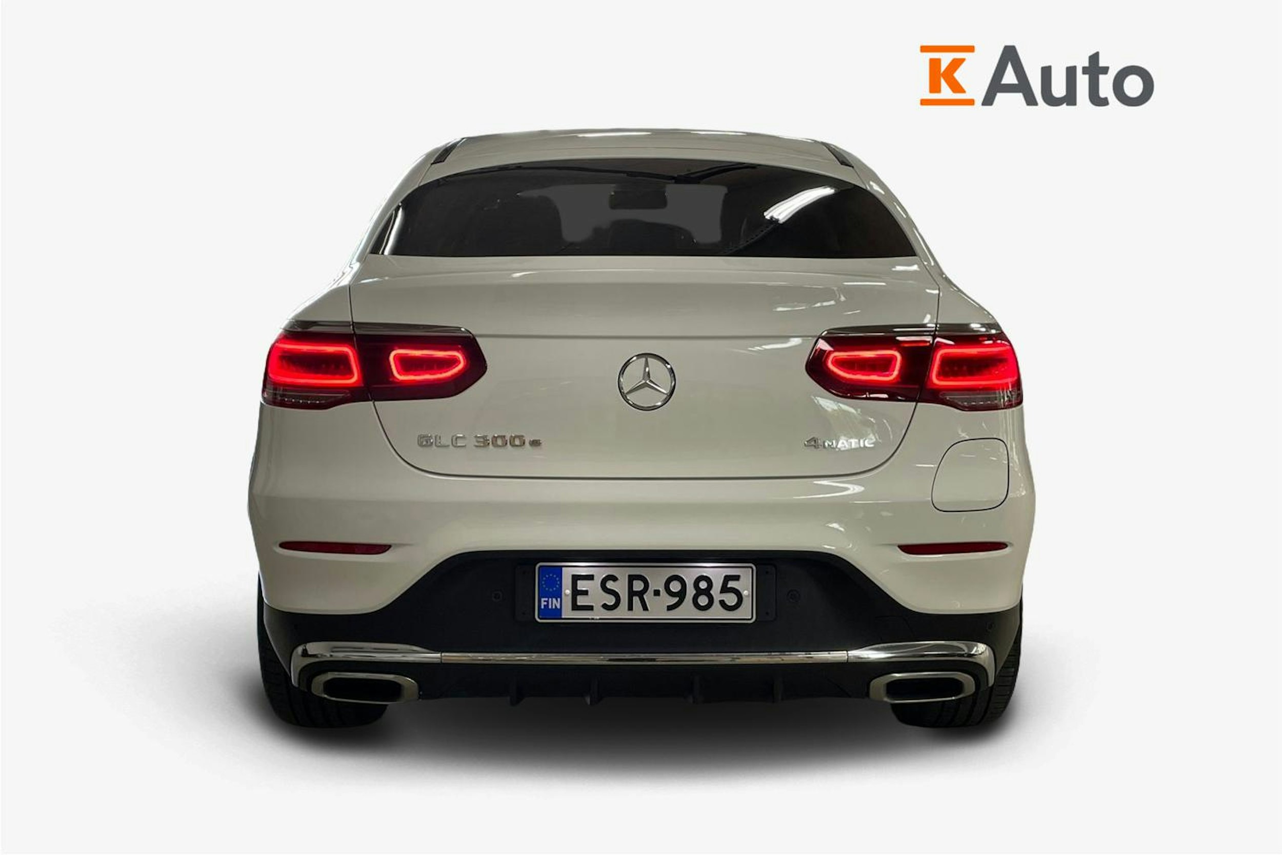 Valkoinen Mercedes-Benz GLC 2021 kuva 3.