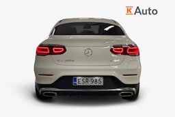 Valkoinen Mercedes-Benz GLC 2021 kuva 3.