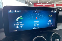 Valkoinen Mercedes-Benz GLC 2021 kuva 16.