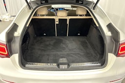 valkoinen Mercedes-Benz GLC 2021 kuva 16.