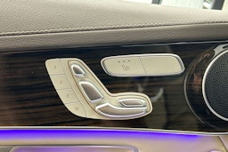 valkoinen Mercedes-Benz GLC 2021 kuva 17.
