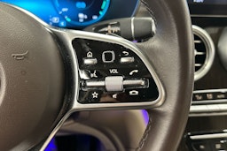 valkoinen Mercedes-Benz GLC 2021 kuva 20.