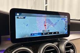 valkoinen Mercedes-Benz GLC 2021 kuva 22.