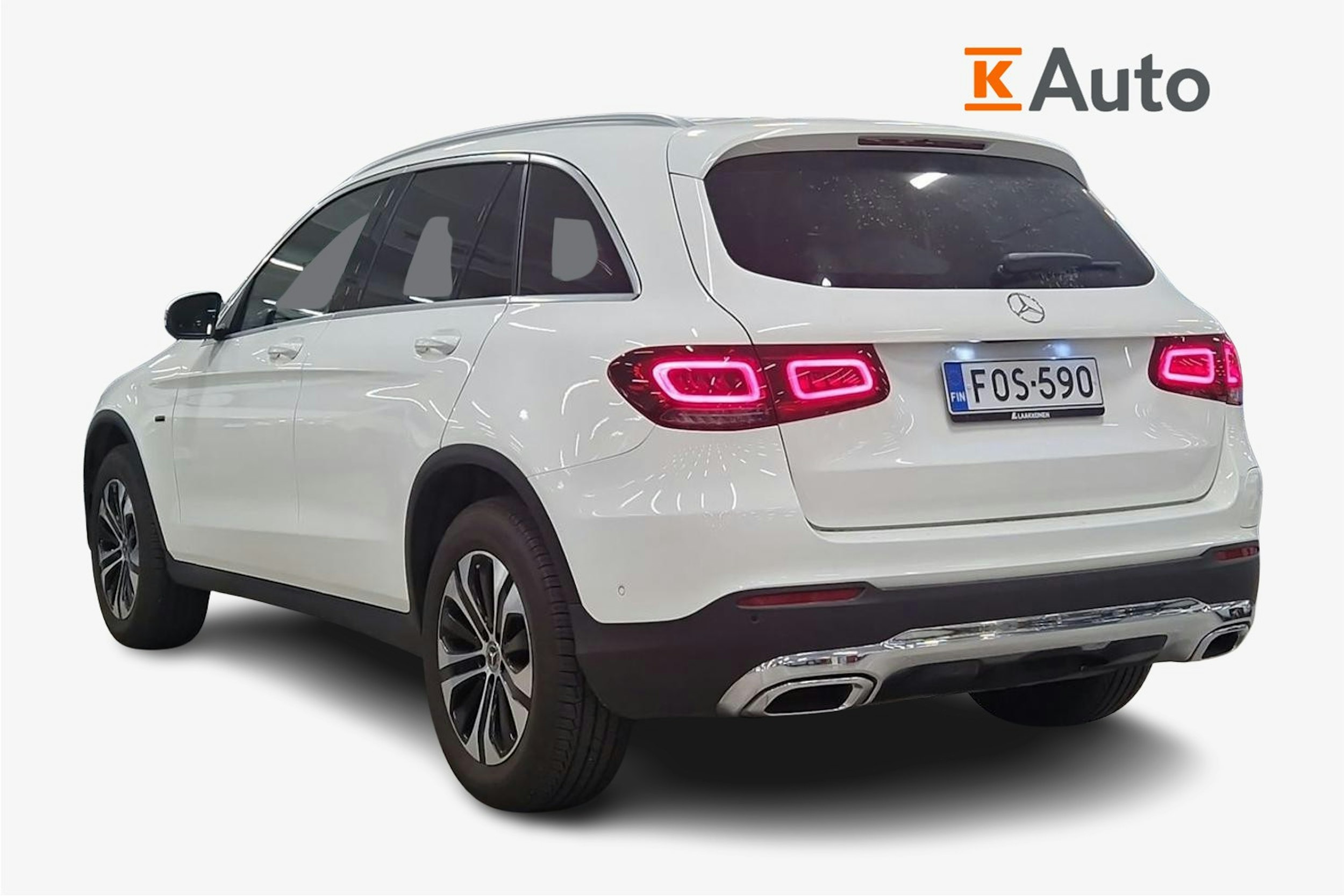 valkoinen Mercedes-Benz GLC 2021 kuva 2.
