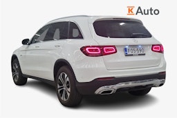 valkoinen Mercedes-Benz GLC 2021 kuva 2.