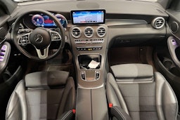 valkoinen Mercedes-Benz GLC 2021 kuva 9.