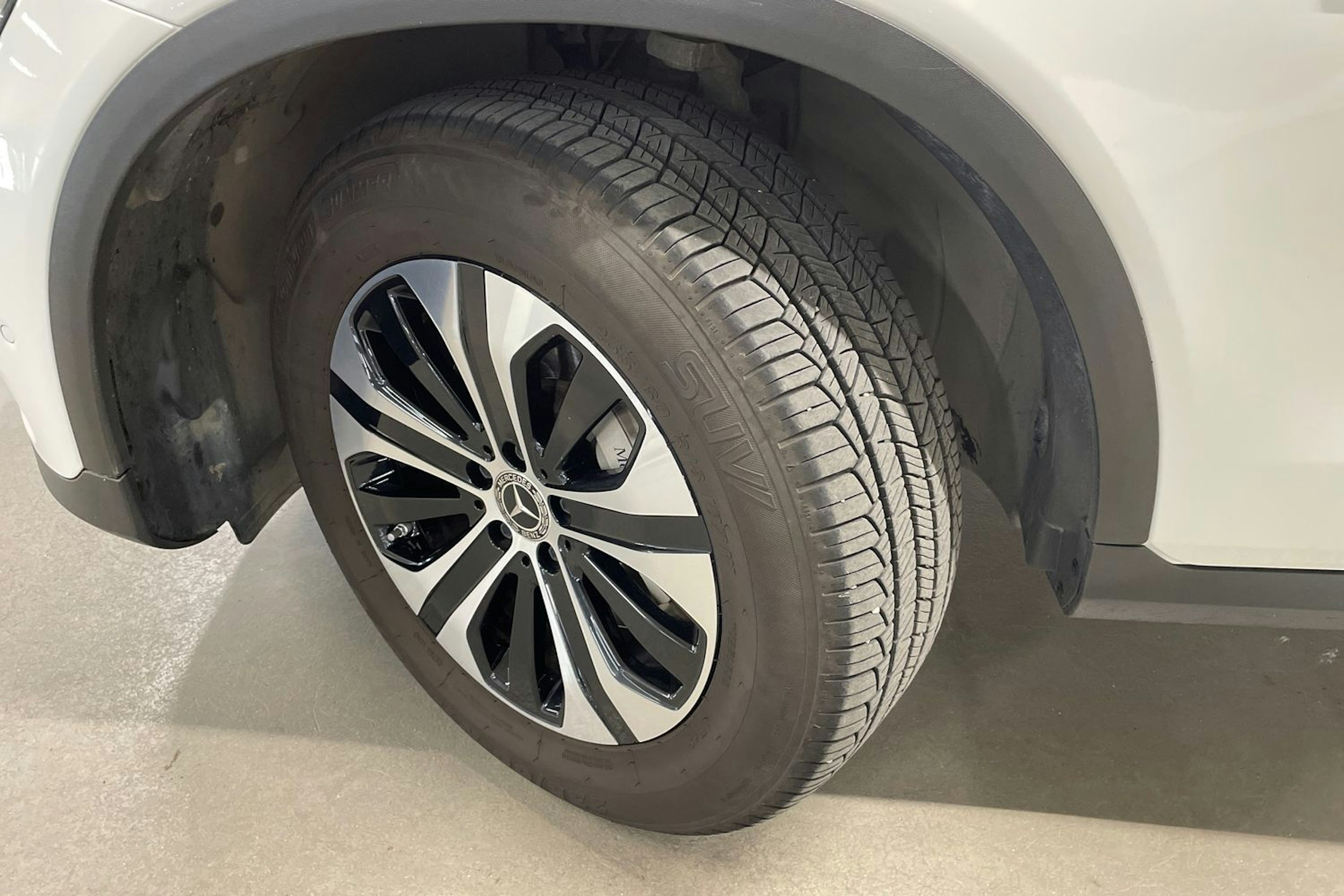 valkoinen Mercedes-Benz GLC 2021 kuva 13.