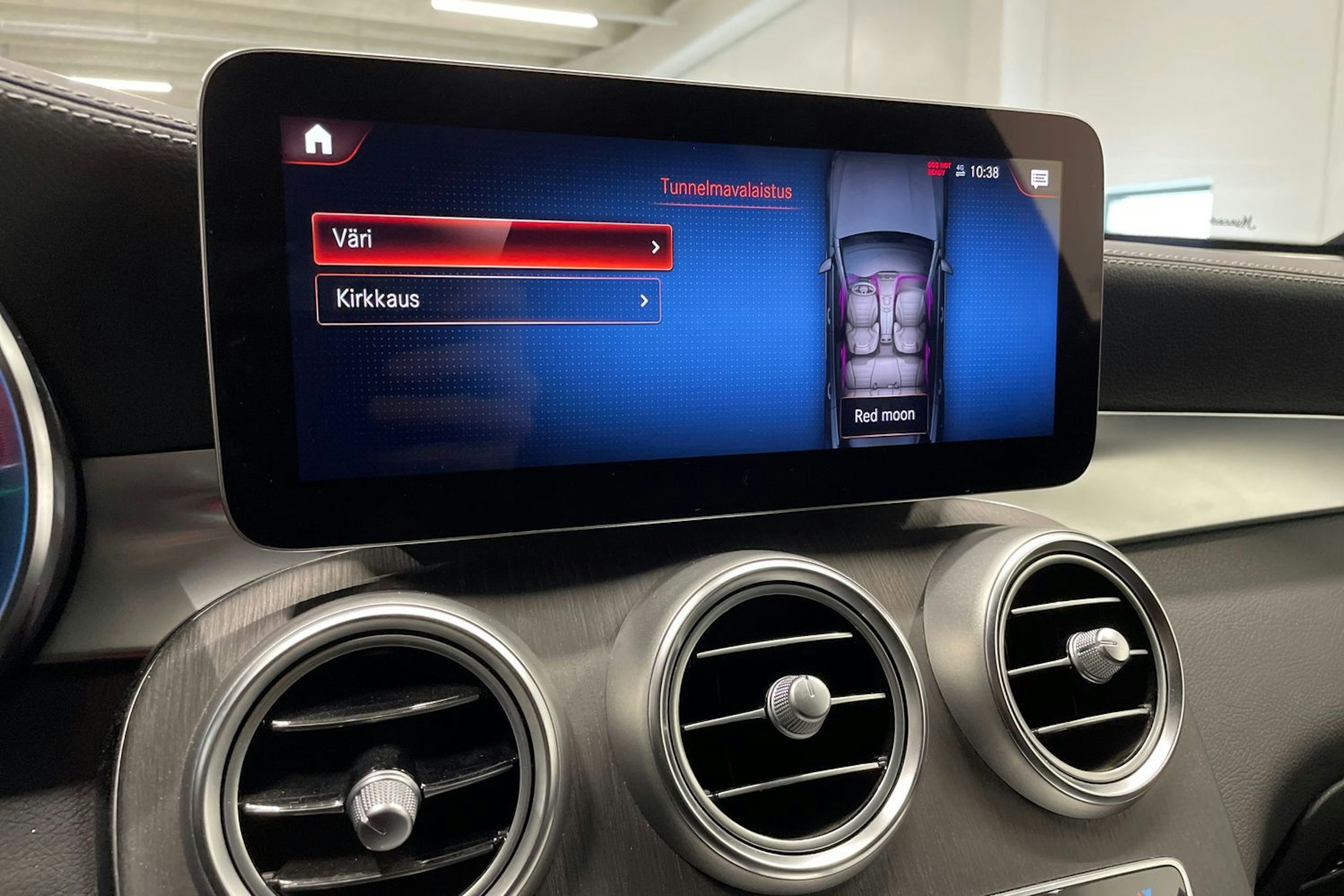 valkoinen Mercedes-Benz GLC 2021 kuva 21.