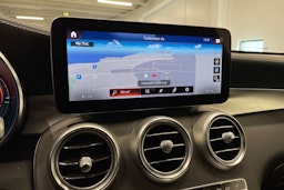 valkoinen Mercedes-Benz GLC 2021 kuva 22.