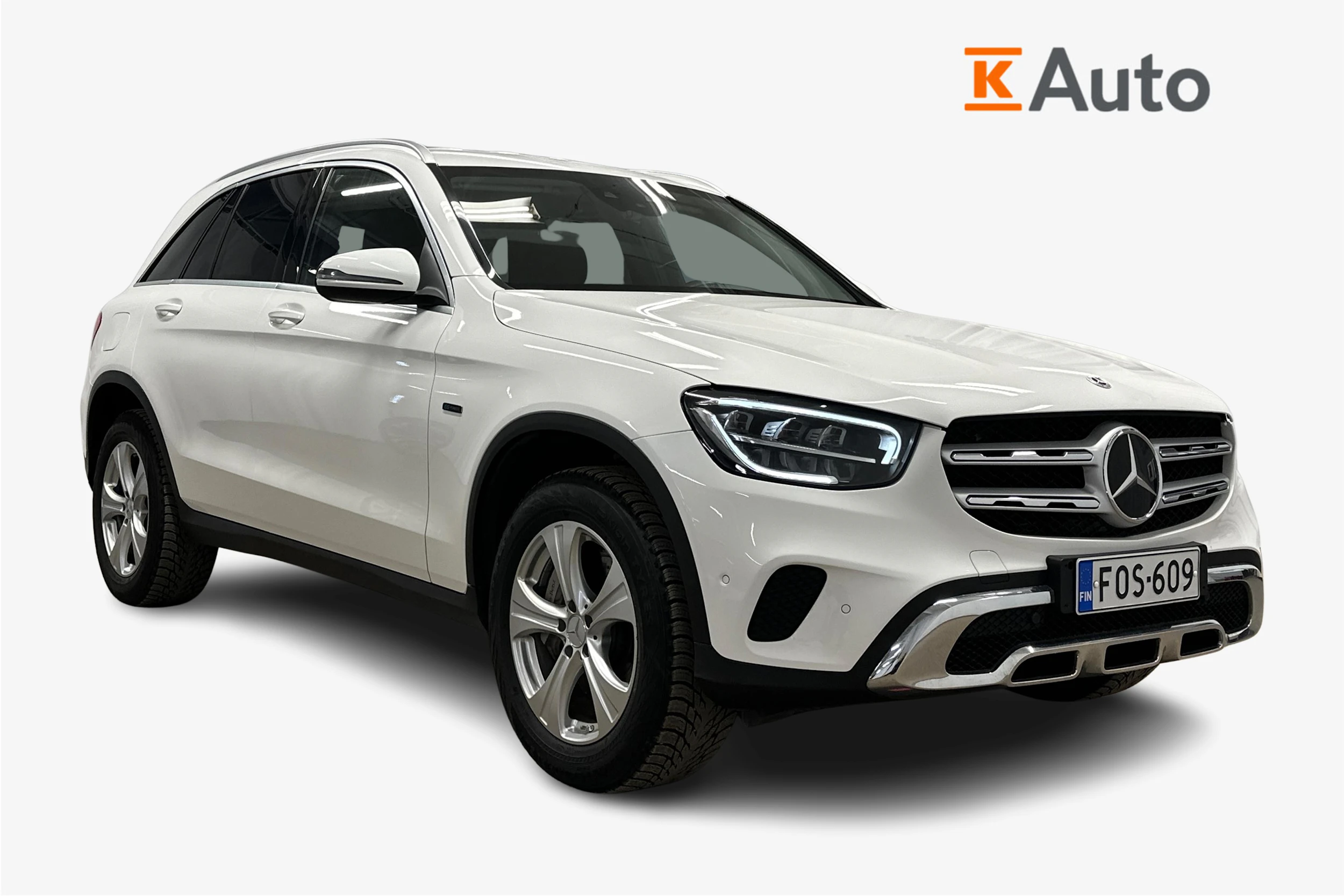 valkoinen Mercedes-Benz GLC 2021 kuva 1.