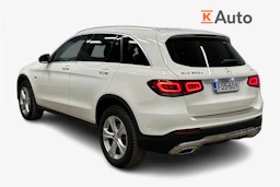valkoinen Mercedes-Benz GLC 2021 kuva 2.