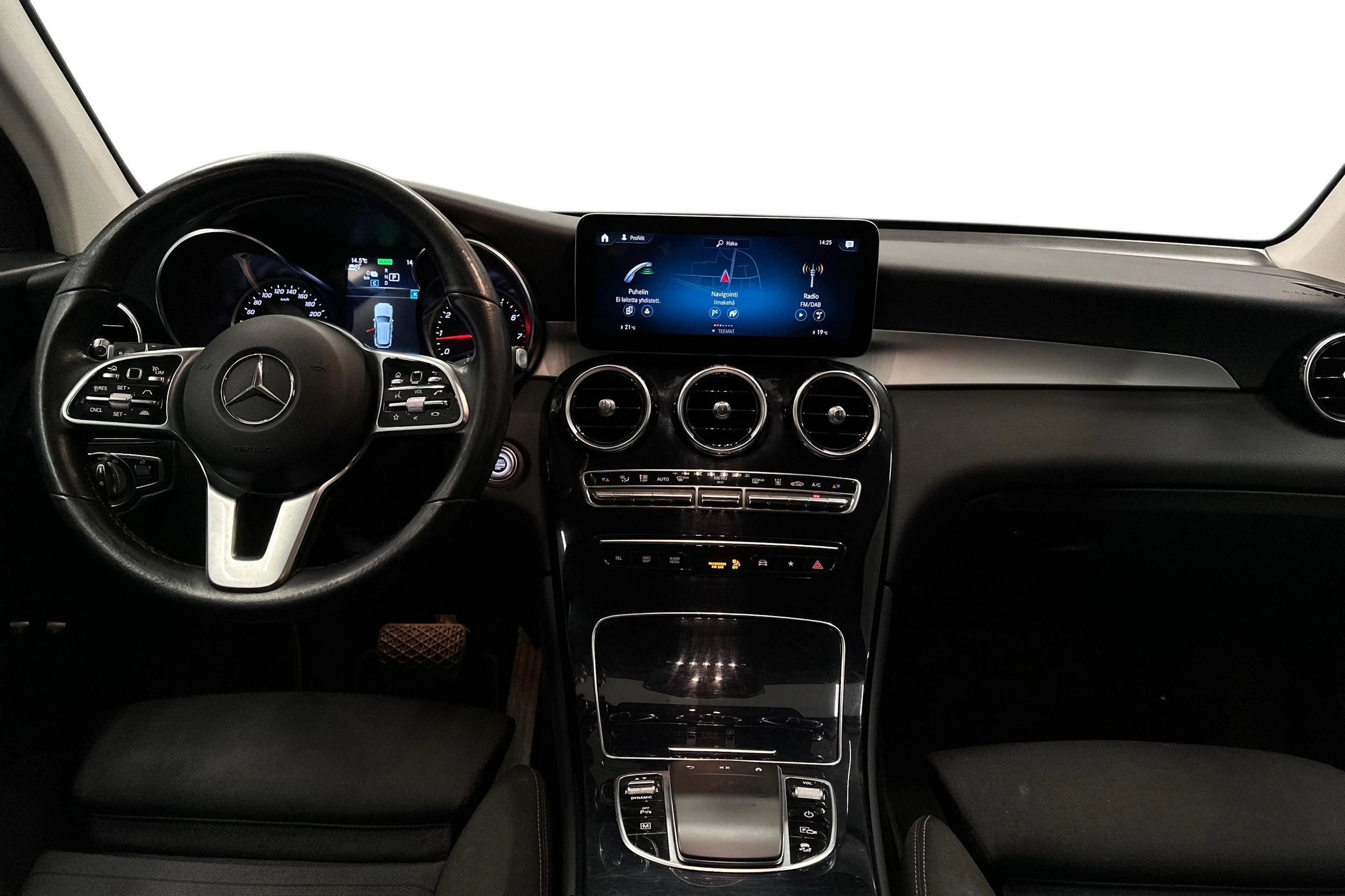 valkoinen Mercedes-Benz GLC 2021 kuva 7.