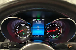 valkoinen Mercedes-Benz GLC 2021 kuva 14.