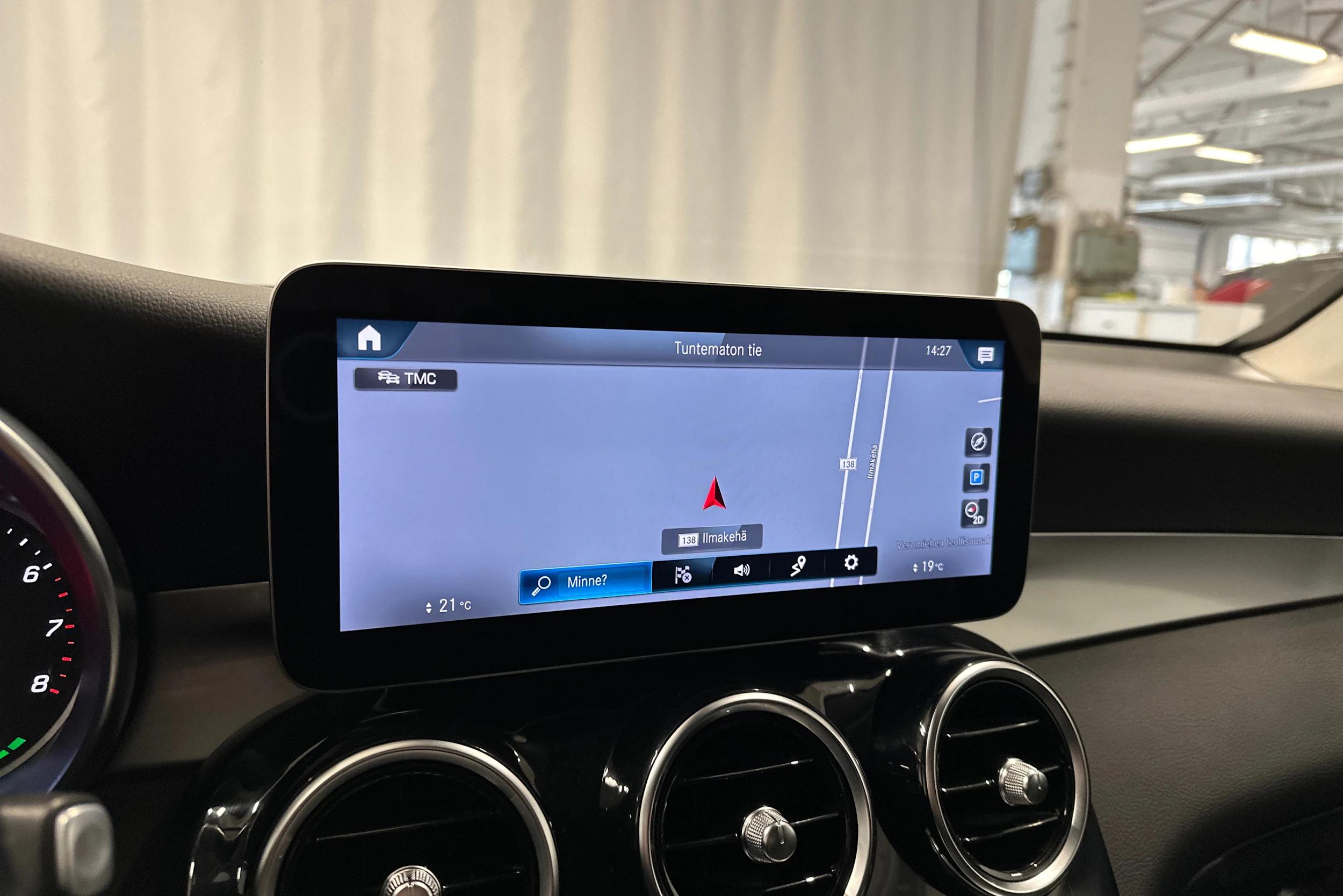 valkoinen Mercedes-Benz GLC 2021 kuva 18.