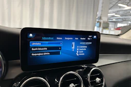 valkoinen Mercedes-Benz GLC 2021 kuva 19.