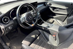 musta Mercedes-Benz GLC 2021 kuva 3.