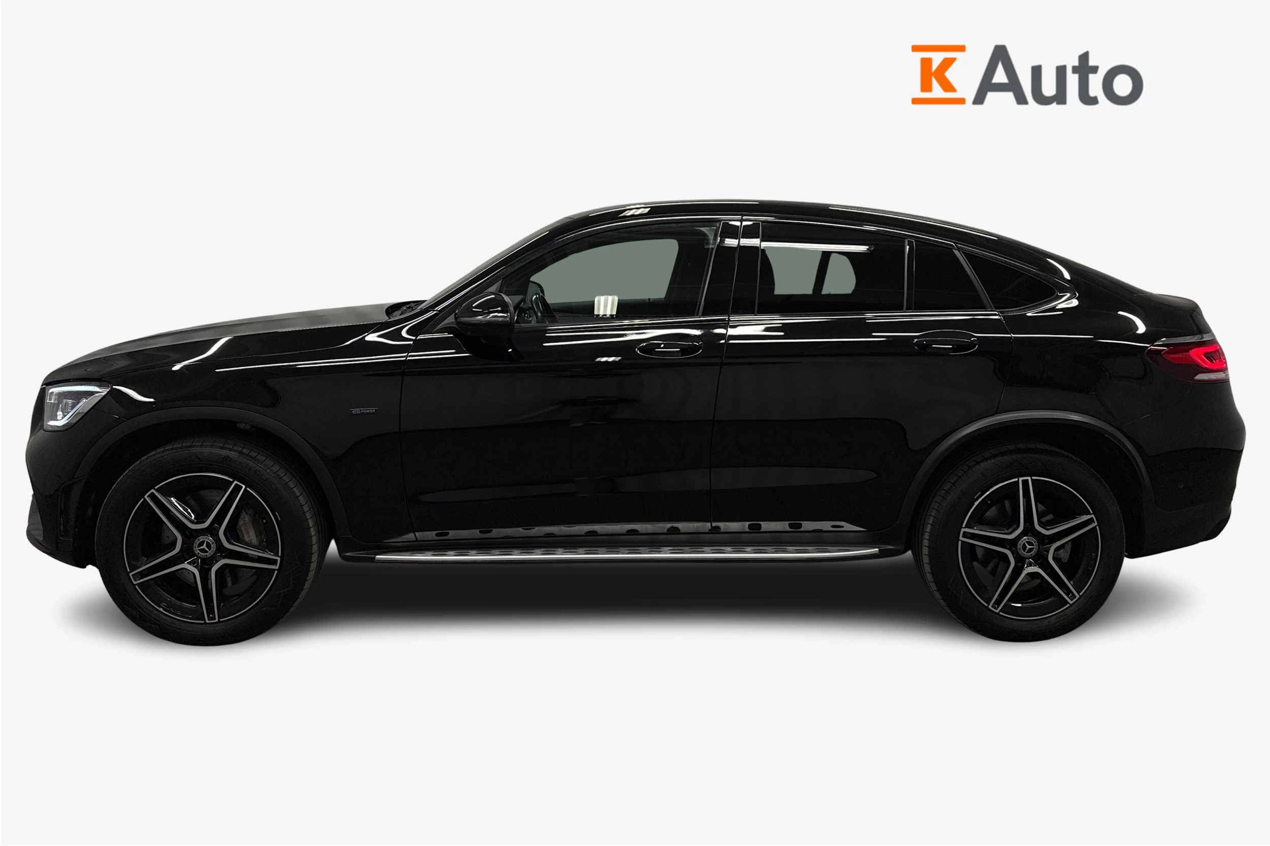 musta Mercedes-Benz GLC 2021 kuva 7.