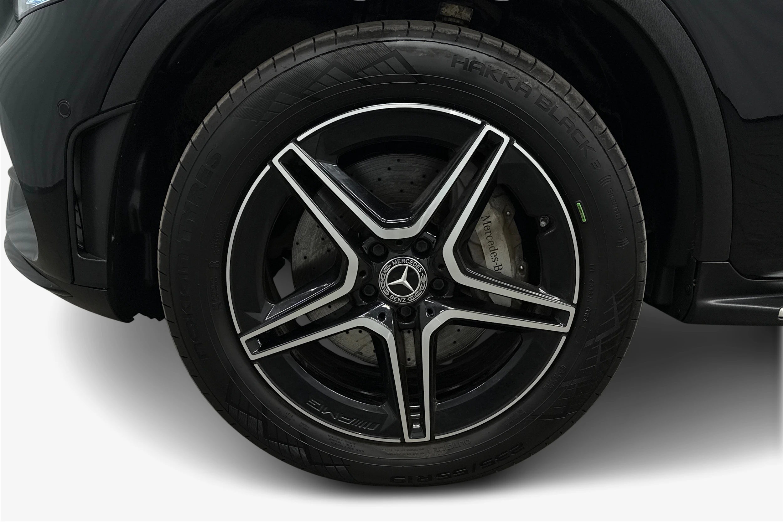 musta Mercedes-Benz GLC 2021 kuva 12.