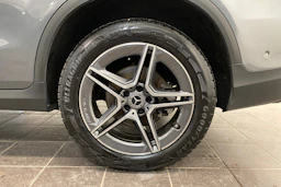 Harmaa Mercedes-Benz GLC 2021 kuva 13.