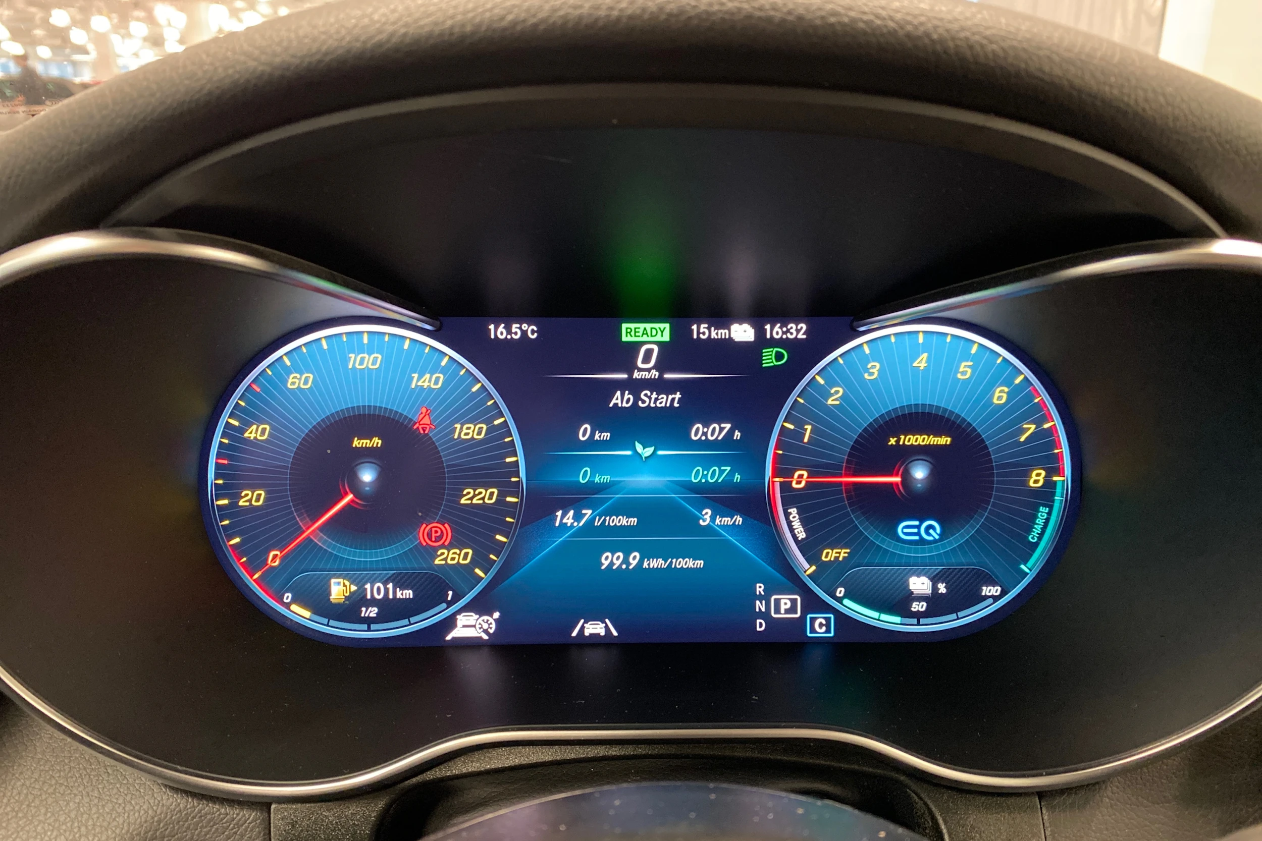 Harmaa Mercedes-Benz GLC 2021 kuva 16.