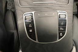 Harmaa Mercedes-Benz GLC 2021 kuva 21.