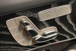 Harmaa Mercedes-Benz GLC 2021 kuva 23.