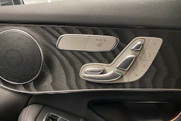 Harmaa Mercedes-Benz GLC 2021 kuva 24.