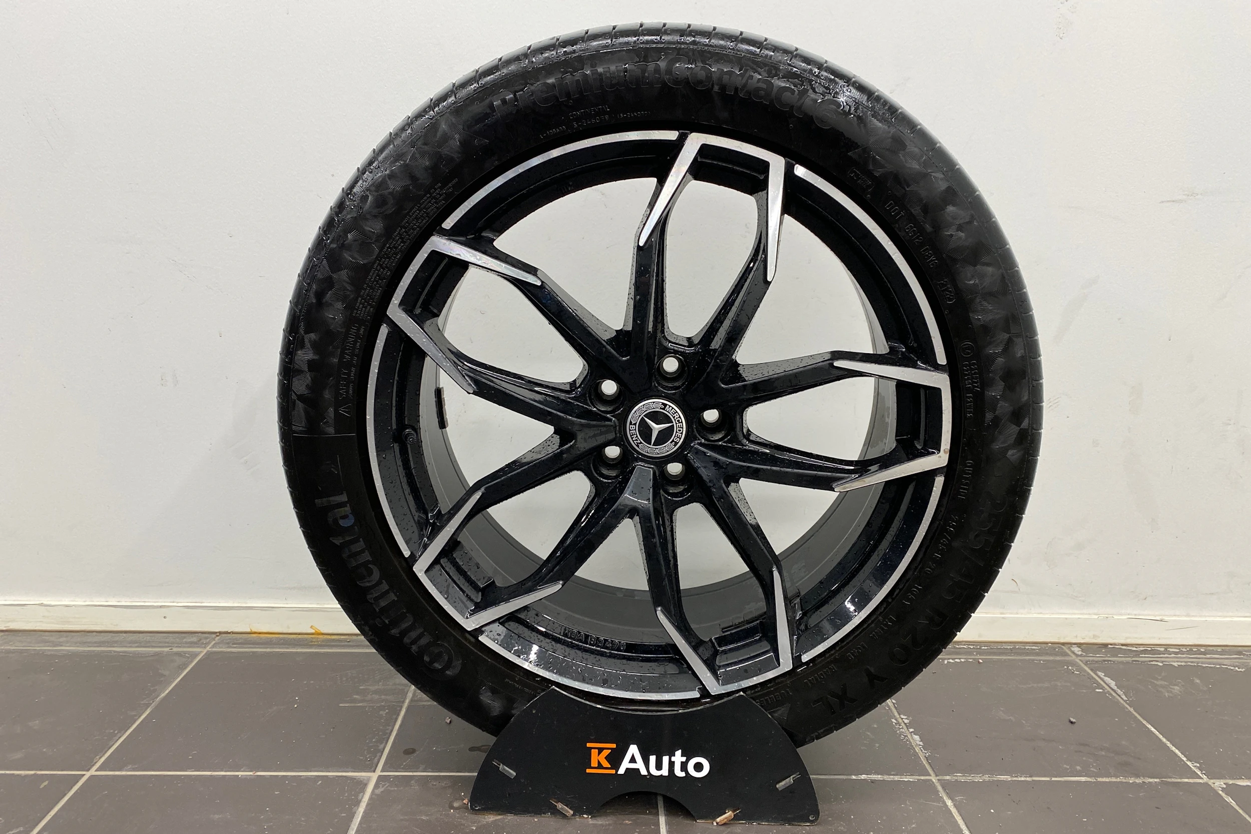 Harmaa Mercedes-Benz GLC 2021 kuva 28.