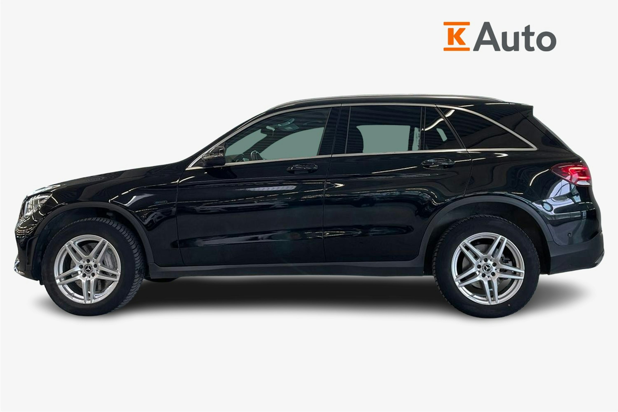 musta Mercedes-Benz GLC 2021 kuva 6.